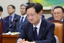 이찬진 금감원장, 삼전닉스 상장 심사 서둘러 투자 피해 우려