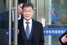 檢, ‘김만배 금품거래’ 언론사 前간부 3명 압수수색