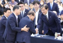 조국 “尹, 조선총독부 총독”…국힘 “만주나 평양 가라”