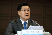박찬대 “한동훈안 수용” 압박에… 한 “제보공작 의혹 포함” 응수