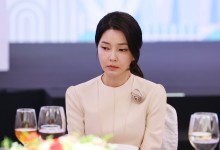 검찰, 그라프 매장 압수수색…다이아 목걸이 행방 추적