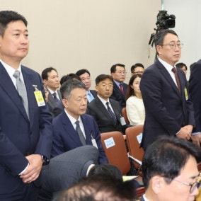 '해킹 사고' 통신3사 대표, 국정감사 나와 줄줄이 사과