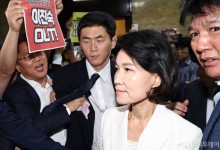 "사퇴하라" vs "국회 권능 침해"…여야, 이진숙 청문회 전부터 충돌