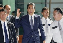 "쌀 너무 비싸" 2배 올라 난리인데…"난 많아" 일본 농림상, 결국 경질