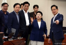 한미 관세협상 결과 점수는…국회, 구윤철·김정관 장관 불러 현안질의