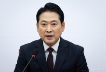 尹 만나고 온 장동혁 "자유한국 살리기 위해 하나로 뭉쳐 싸우자"