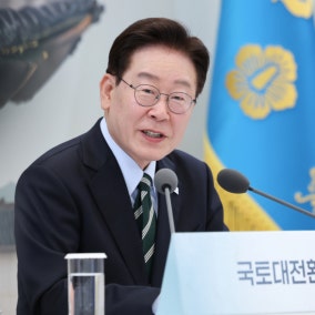 李대통령, 제헌절 맞아 "빛의혁명, 헌법 정신 증명…12월3일 '국민주권의 날' 지정"