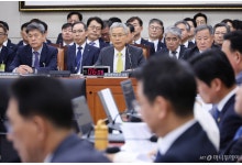 한전 사장, 전기요금 인상 필요성 강조하며 전력망 비용 국민 부담 주장