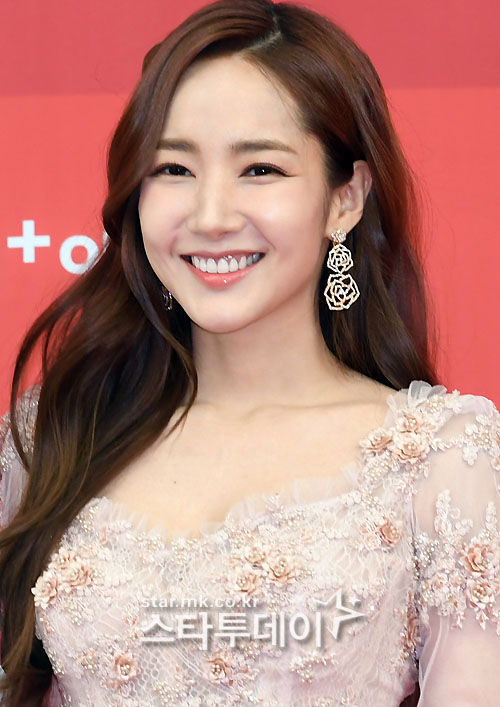 <b>박민영</b>, 강종현 금전 <b>지원</b> 의혹 반박 “계좌 사용된 것일 뿐”