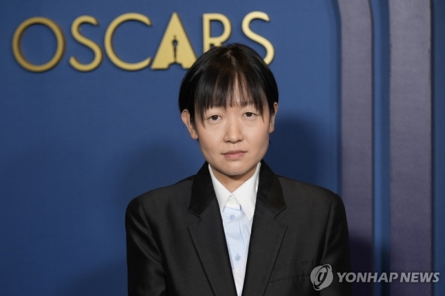 <b>셀린</b> 송 감독 ‘패스트 <b>라이브즈</b>’, <b>아카데미</b> 작품상·각본상 후보