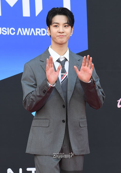 <b>정동원</b> 측 “父 <b>교도소</b> 수감 <b>전혀</b> 몰라...힘든 시간 보내고 있다”[공식]