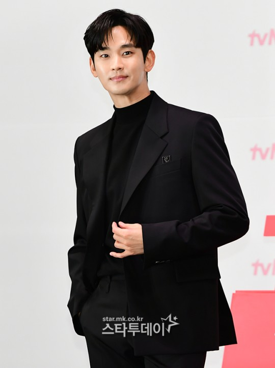 ‘눈물의 <b>여왕</b>’ <b>김수현</b> 회당 <b>출연료</b> 8억? “사실 아냐”