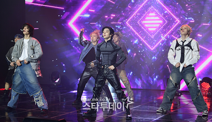 ‘<b>데뷔</b>’ <b>엔카이브</b> “부모님 세대까지 주 타깃”
