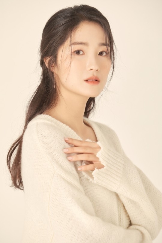 <b>김혜윤</b>, 아티스트컴퍼니와 전속계약