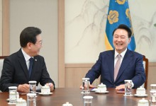 “다음엔 두 분만 따로 보시라 했더니, 尹·이재명 모두 끄덕”…정진석 실장 전언