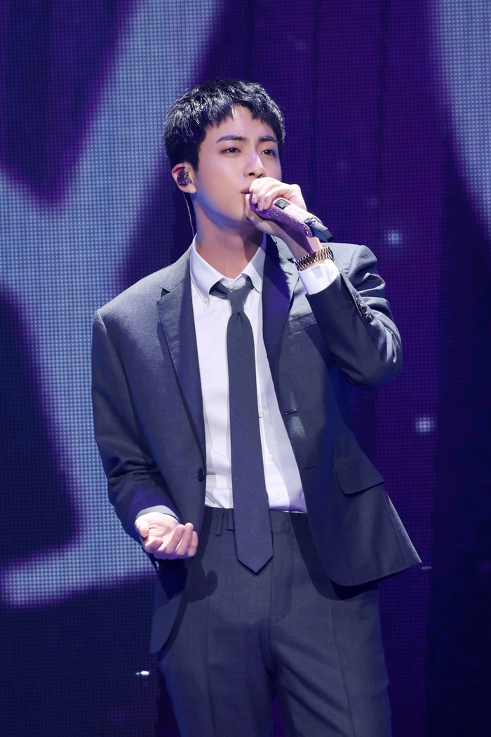 BTS Jin Reunites with Fans in a Heartwarming Moment at 2024 Festa 