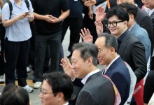 ‘경부선 출발지’에 간 한동훈 “국민 눈높이에서 꼬인 실 풀겠다” 추석 인사