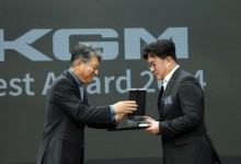 곽재선 KGM 회장 “좀 더 빠르게 움직이자”…전사 포상 행사 개최