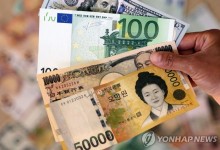 “달러 바꿔 여행가기 겁난다”...계엄·탄핵쇼크에 원화값 주요국 중 최대폭 추락
