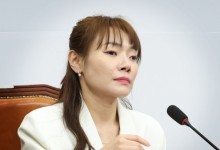 ‘두 번 탄핵 찬성’ 김예지, 한동훈 문자 메시지 공개