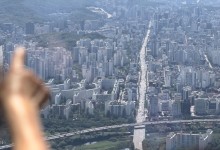 ‘토지거래허가제’ 푼지 한 달밖에 안됐는데…서울 집값 또 ‘들썩’