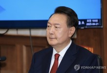 “비상계엄으로 정신적 피해”…尹 상대 ‘1인당 10만원’ 위자료 소송 내달 시작