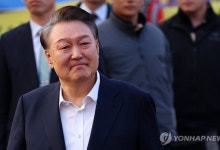 “우리가 보기엔”…‘더워서 잠시 수의 벗었다’ 尹측 반박에 특검이 한 말