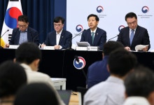 [속보] 이재명 정부 첫 예산 728조·8%대 확장재정…국가채무 1400조 돌파