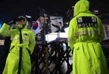 ‘중국인 3대 쇼핑 방지법’ 논의에…민주당 “괴담·혐오로 선동”