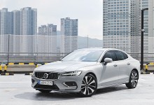 여전한 세단의 매력, 그리고 볼보의 가치 - 볼보 S60 B5 얼티메이트 브라이트[별별시승]