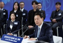 윤석열 대통령이 위원장…국가바이오위원회 설치 국무회의 의결