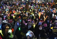 [영상] 기말고사 말고 "탄핵!"…신촌에 모인 대학생 4000명