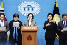 민주 "김용현, 계엄날 오찬서 '탱크로 밀어버려' 취지 발언"