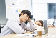 "피곤하니까 계속 마셔야지"…가격 올라도 수입량 ↑, 이유는?