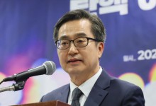 김동연 "난 감옥 갈 흠 없는 후보…尹·李와 차이"