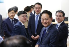 당정 "추경, 1·2차 합쳐 35조 규모…민생지원금, 보편지급 원칙"