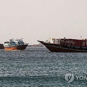 이란 국영방송 “이란의 호르무즈 통제 확고”