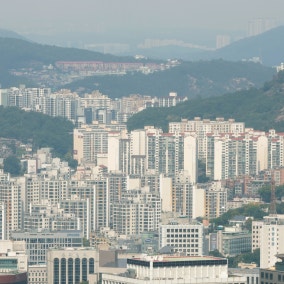 “서울에도 10억 아래 집 있다더라”…수요 몰리자 이 동네 집값 ‘들썩’