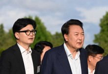 '김경수 복권' 놓고 당정 이견 조짐..확전자제 기류 대세