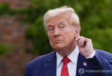 비트코인, 트럼프 때문에 '오르고' vs 트럼프 때문에 '떨어지고' [코인브리핑]