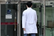 의대생들 '각자도생'... 연세대·고려대 절반 복귀 신청했다