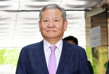 '언론사 단전·단수 의혹' 이상민, 구속심사 출석...'묵묵부답'