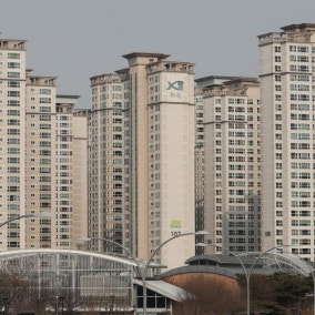 "우리집은 전세 19억, 옆집은 8억"…서울 아파트 '이중가격'에 11억 격차까지