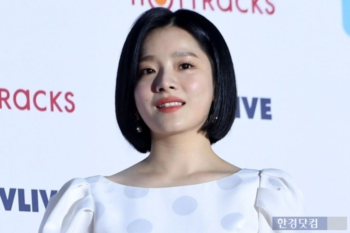 벤, <b>이욱</b>과 3년만 이혼 "남편 귀책…딸 양육권 갖기로" [공식]