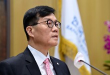 [속보] 한은 총재 "금융 불안 시그널, 지금 막지 않으면 위험"