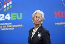 라가르드 ECB 총재 "트럼프 관세, 무기·가스 구매로 협상해야"