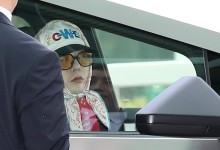 지드래곤·김준수 괜찮나…사이버트럭 폭발 후 떠들썩한 이유