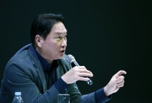 최태원 "SK 'AI 메모리칩' 수준, 엔비디아 요구 뛰어넘고 있다" [CES 2025]