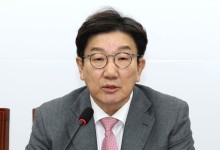 與 지지율 상승세…권성동 "우리가 잘하고 있다 착각 말아야"