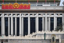 [속보] 中, 美 관세 개시에 "반격할 것…조속한 대화 희망"
